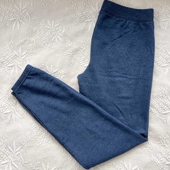 Navy Hanes Sweatpants - Picture 1 of 3
